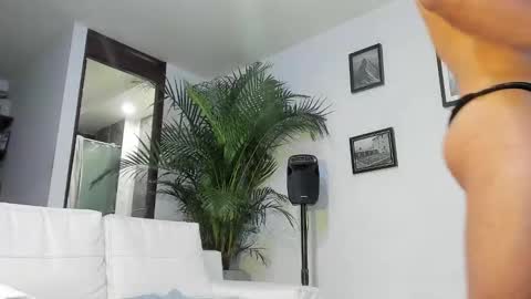 Snapshot of andrewjohnson0 chatting on January 2025 05:37:01 PM Andrew Johnson online show from January 2025 05:37:01 PM