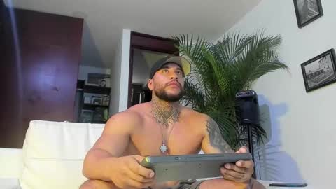 Snapshot of andrewjohnson0 chatting on January 2025 10:35:02 PM Andrew Johnson online show from January 2025 10:35:02 PM