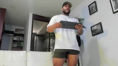 Snapshot of andrewjohnson0 chatting on January 2025 05:13:01 PM Andrew Johnson online show from January 2025 05:13:01 PM