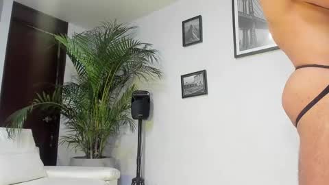 Snapshot of andrewjohnson0 chatting on February 2025 06:56:02 PM Andrew Johnson online show from February 2025 06:56:02 PM