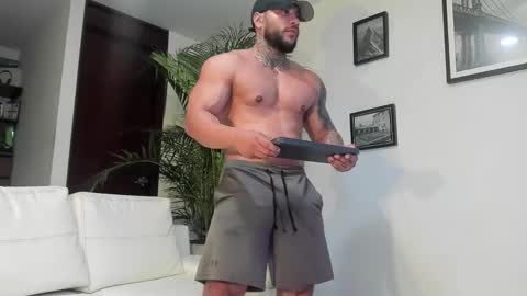 Snapshot of andrewjohnson0 chatting on February 2025 02:37:01 AM Andrew Johnson online show from February 2025 02:37:01 AM