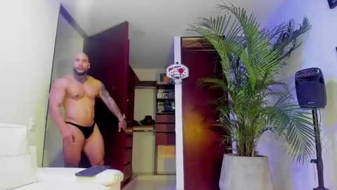 Snapshot of andrewjohnson0 chatting on February 2025 04:58:02 PM Andrew Johnson online show from February 2025 04:58:02 PM