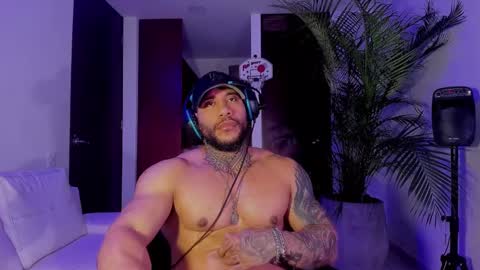 Snapshot of andrewjohnson0 chatting on March 2025 05:54:02 PM Andrew Johnson online show from March 2025 05:54:02 PM