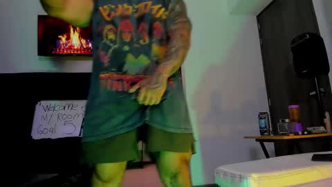 Snapshot of andrewjohnson0 chatting on September 2025 04:41:02 PM Andrew Johnson online show from September 2025 04:41:02 PM