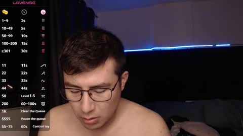 andrewmhilton_ online show from October 2025 06:19:02 AM