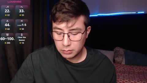 andrewmhilton_ online show from December 2025 07:28:02 AM