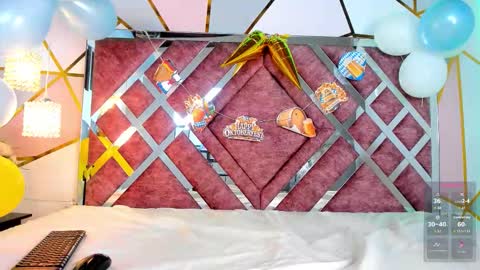 Snapshot of andrewpeach chatting on September 2025 05:35:02 AM Andrew online show from September 2025 05:35:02 AM