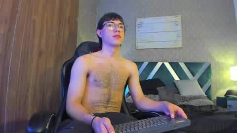 AndreW White online show from December 2024 09:33:01 PM