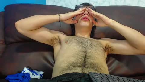 AndreW White online show from January 2025 11:00:01 PM