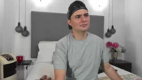 andrhes muller online show from November 2025 08:58:01 PM