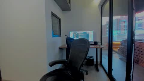 Snapshot of andy0pandi chatting on February 2025 11:15:02 PM Andrew online show from February 2025 11:15:02 PM