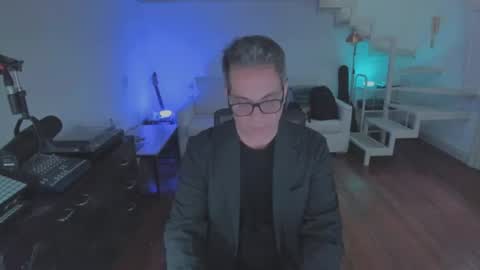Andrew online show from June 2026 12:37:01 PM