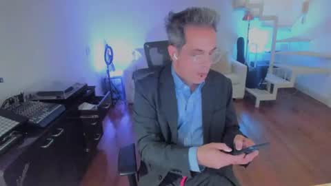 Andrew online show from June 2026 02:20:02 PM