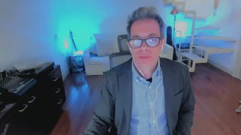 Andrew online show from June 2026 01:49:01 AM
