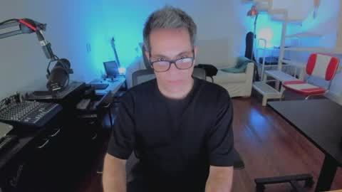 Snapshot of andy0pandi chatting on August 2026 12:13:02 AM Andrew online show from August 2026 12:13:02 AM