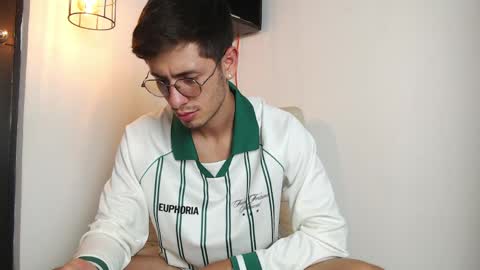 andy_collins__ online show from April 2026 03:01:04 AM