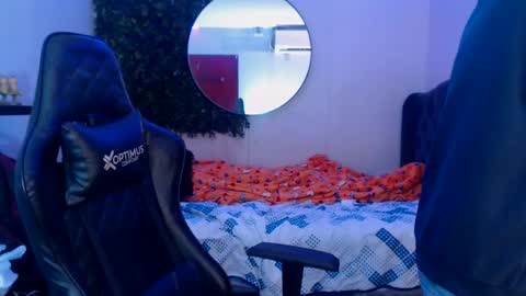 andyanddant online show from March 2025 02:14:02 AM