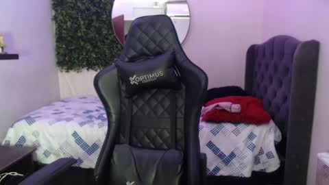 andyanddant online show from March 2025 12:57:02 PM