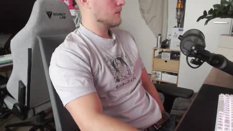 Snapshot of andycandy1994 chatting on November 2025 08:46:01 AM andycandy1994 online show from November 2025 08:46:01 AM