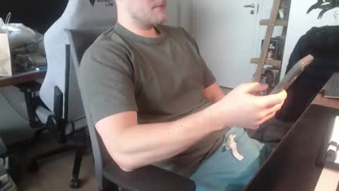 Snapshot of andycandy1994 chatting on November 2025 09:31:01 AM andycandy1994 online show from November 2025 09:31:01 AM