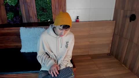 Andy Joy  online show from March 2025 11:03:01 AM