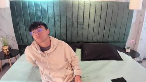 Andy Joy  online show from October 2025 11:30:01 AM