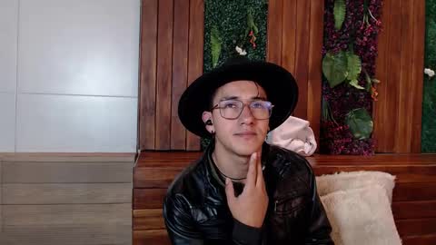 Andy Joy  online show from November 2025 11:18:02 AM