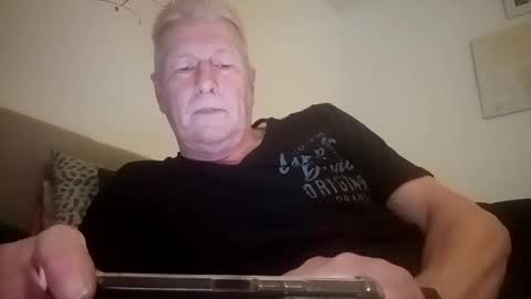 andyk1704 online show from January 2025 12:28:02 PM