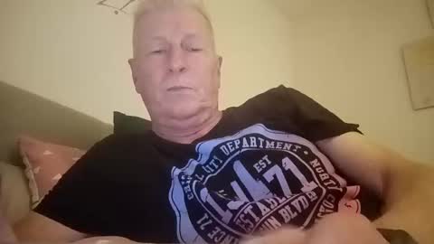 andyk1704 online show from February 2025 12:14:02 PM