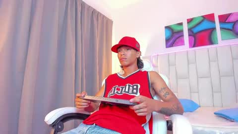 Snapshot of andykings_1 chatting on May 2026 03:04:02 AM Andy Kings online show from May 2026 03:04:02 AM