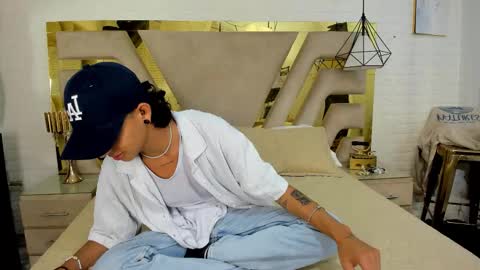 andyxibrat online show from November 2025 07:13:02 PM