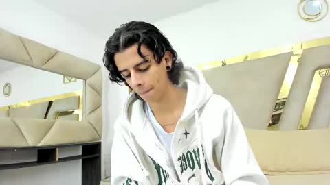 andyxibrat online show from November 2025 12:05:02 PM