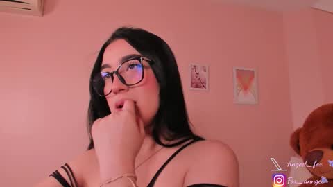 Snapshot of angeel_fox chatting on November 2025 03:28:01 AM Angel online show from November 2025 03:28:01 AM