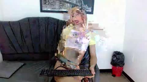 Snapshot of angel21___ chatting on December 2024 10:17:01 PM Angel21 online show from December 2024 10:17:01 PM