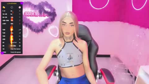 Snapshot of angel21___ chatting on December 2024 11:45:02 PM Angel21 online show from December 2024 11:45:02 PM