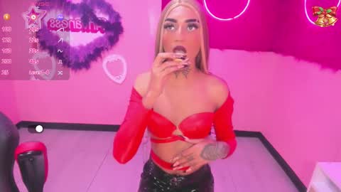 Snapshot of angel21___ chatting on December 2024 12:43:02 AM Angel21 online show from December 2024 12:43:02 AM