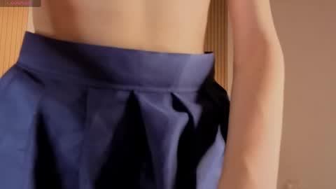 Snapshot of angel__kiss chatting on May 2026 01:38:01 PM angel__kiss online show from May 2026 01:38:01 PM