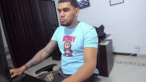 angel__tattoo online show from April 2026 10:41:01 PM