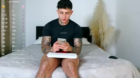 Snapshot of angel_boy01 chatting on November 2025 12:10:01 AM angel_boy01 online show from November 2025 12:10:01 AM