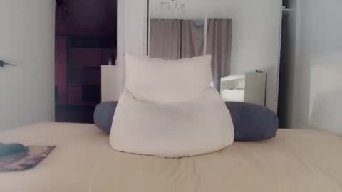 Snapshot of angel_boys chatting on November 2025 12:05:02 PM Angel boys online show from November 2025 12:05:02 PM