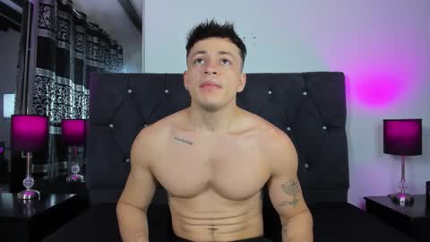 Snapshot of angel_cuervo chatting on December 2025 12:47:02 PM Angel Cuervo online show from December 2025 12:47:02 PM