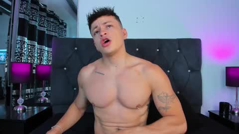 Snapshot of angel_cuervo chatting on December 2025 12:42:02 PM Angel Cuervo online show from December 2025 12:42:02 PM