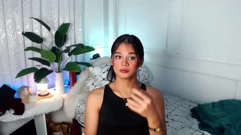 angela online show from January 2025 07:26:02 PM