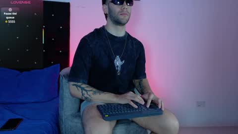 Snapshot of angel_kyrozz chatting on April 2026 07:04:02 PM angel_kyrozz online show from April 2026 07:04:02 PM
