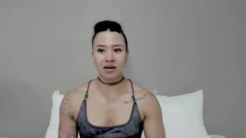 Angel online show from November 2025 07:58:01 PM