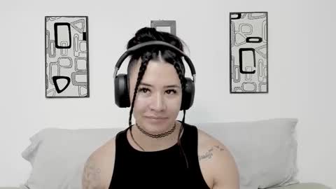 Snapshot of angel_martins chatting on February 2026 06:36:02 PM Angel online show from February 2026 06:36:02 PM