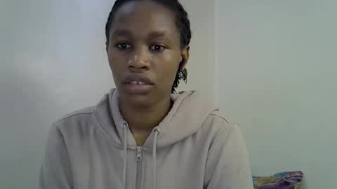 Snapshot of angel_mia5 chatting on December 2025 10:02:01 AM angel_mia5 online show from December 2025 10:02:01 AM