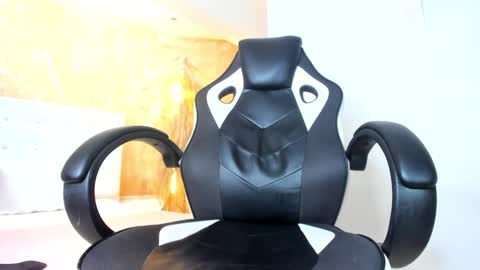 Snapshot of angel_nicolas chatting on February 2025 12:28:01 AM ANGEL online show from February 2025 12:28:01 AM