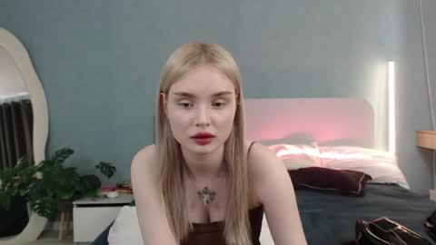 Angela online show from June 2026 06:15:02 AM