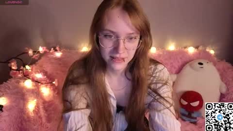 Angela online show from January 2026 01:11:02 AM